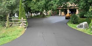 Best Asphalt Driveway Installation  in Huntsville, TX